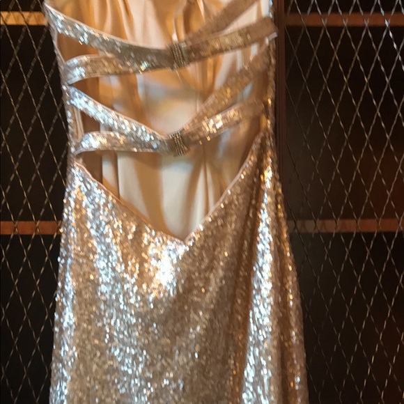 La femme prom dress - Picture 6 of 6
